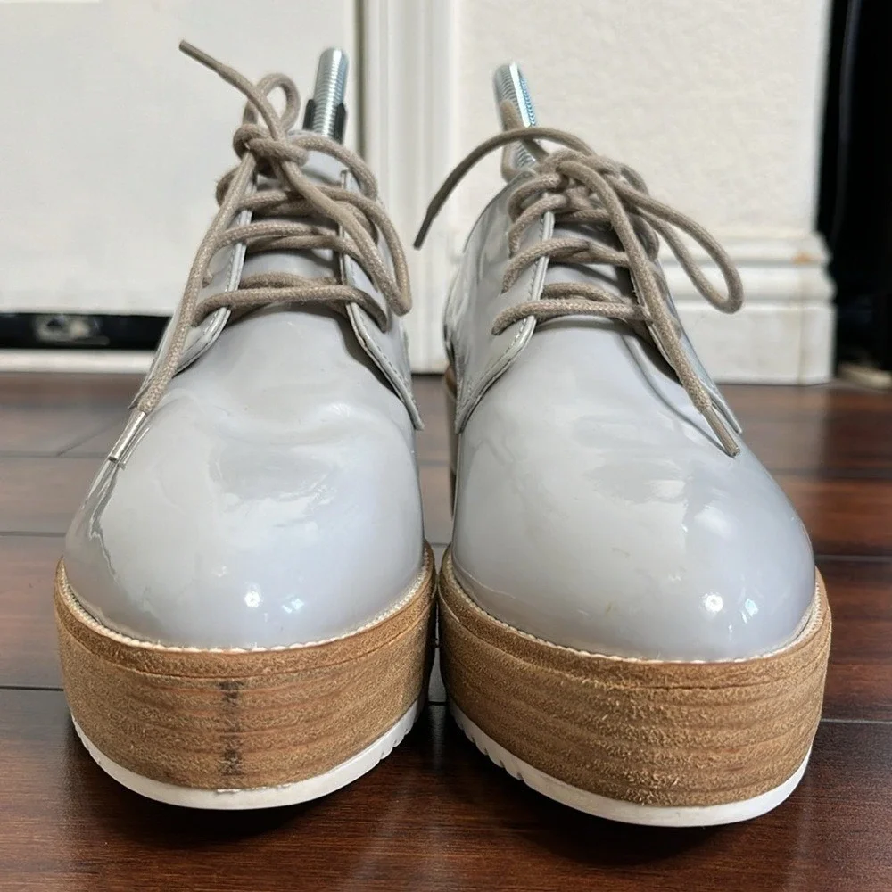 Janet Sport Platform Oxfords Women's size 39 Grey Patent Leather Lace Up Wedge‎